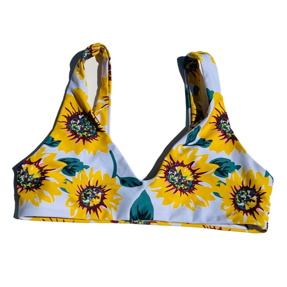 Boutique Sunflower Print V Neck Swim Suit Top | M